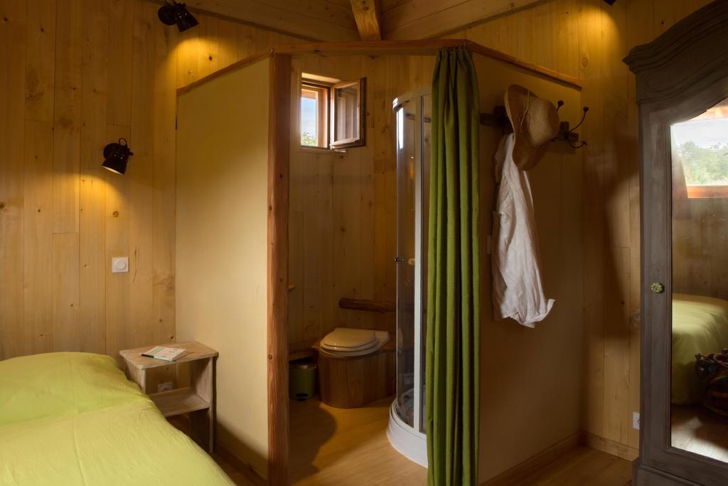 La Ferme De Cagnolle Hotel Saint-Amand-de-Belves Exterior photo